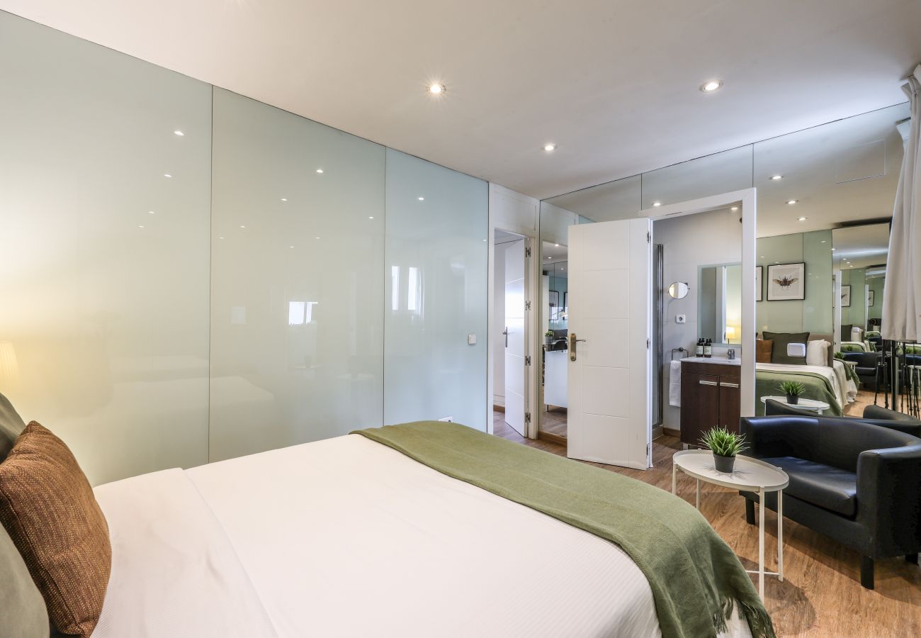 Aparthotel in Madrid - Loft in Gran Via -5º No Elevator-SB5