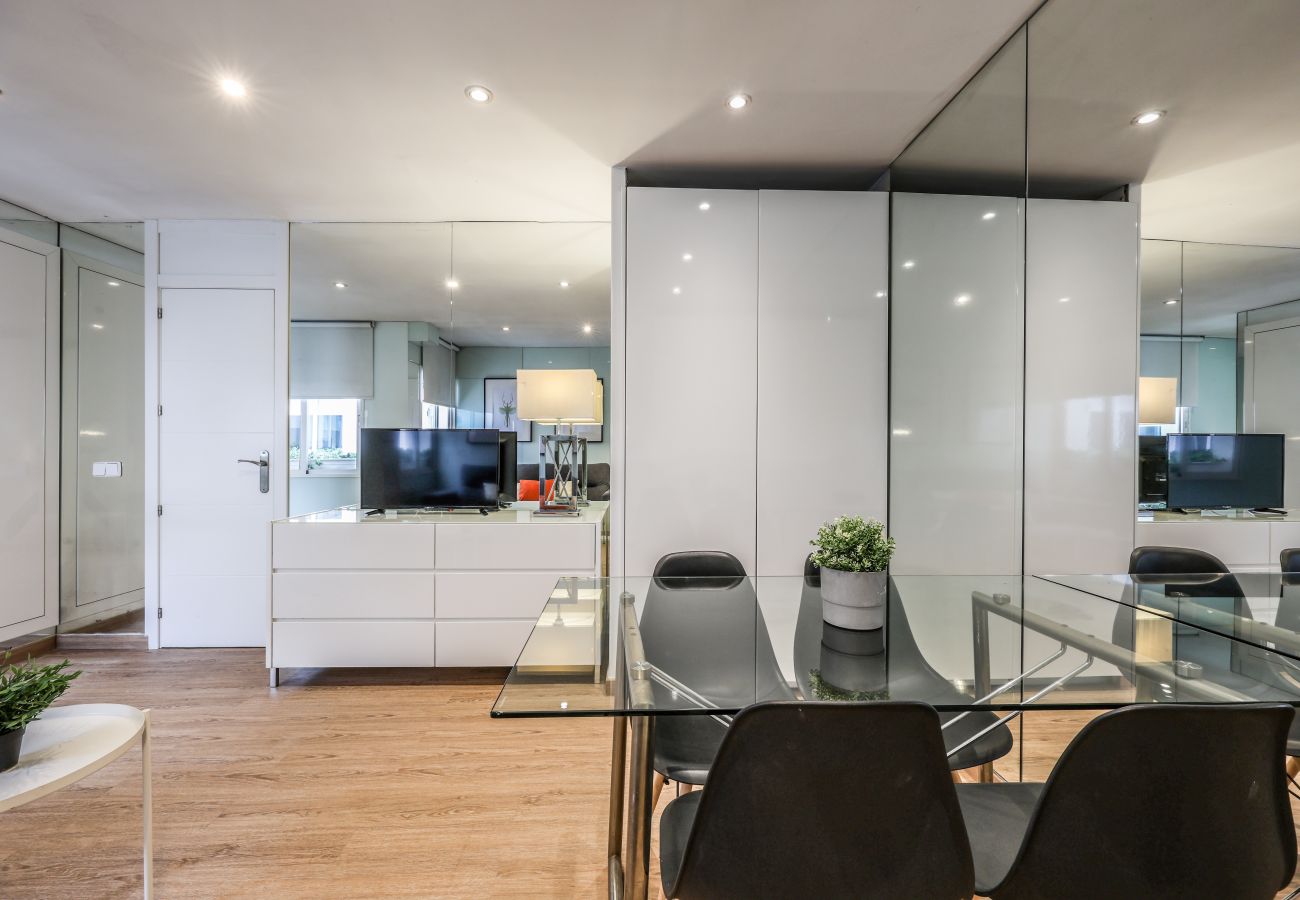 Aparthotel in Madrid - Loft in Gran Via -5º No Elevator-SB5