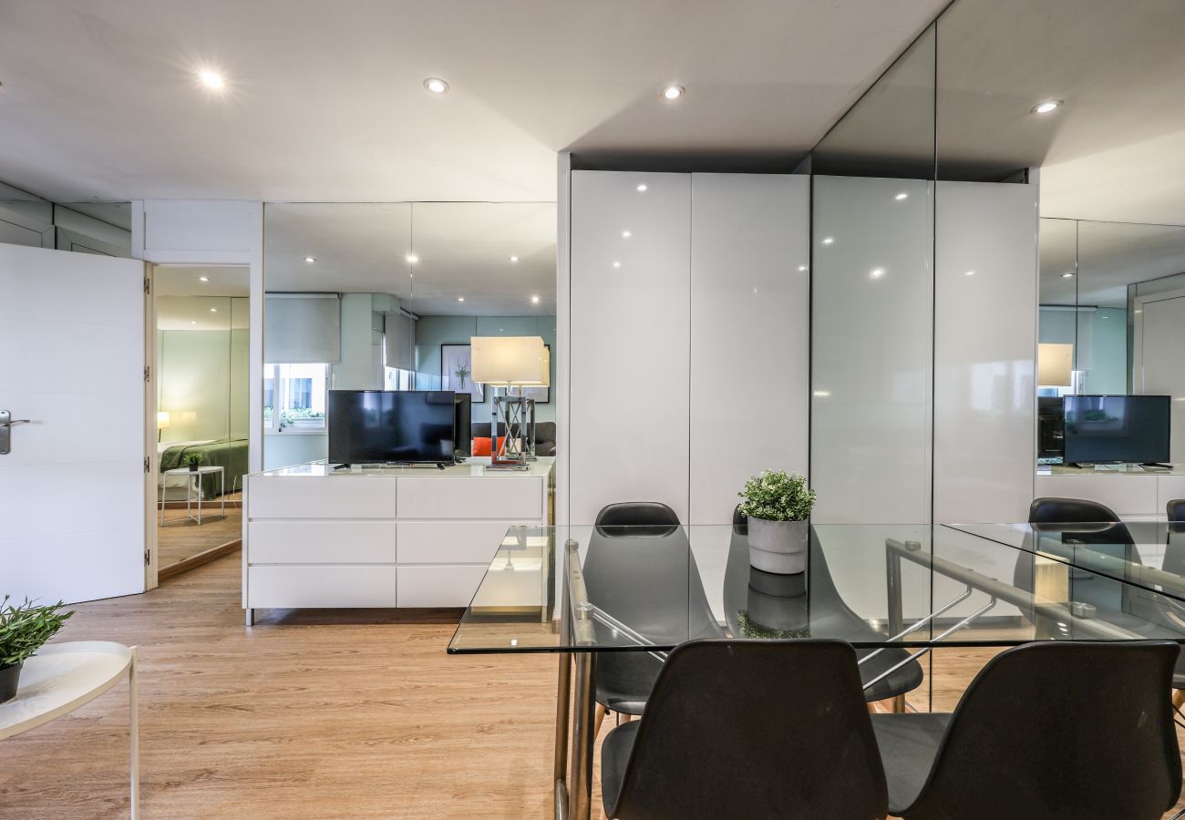 Aparthotel in Madrid - Loft in Gran Via -5º No Elevator-SB5