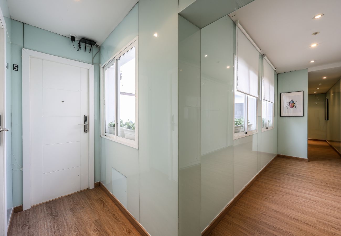 Aparthotel in Madrid - Loft in Gran Via -5º No Elevator-SB5