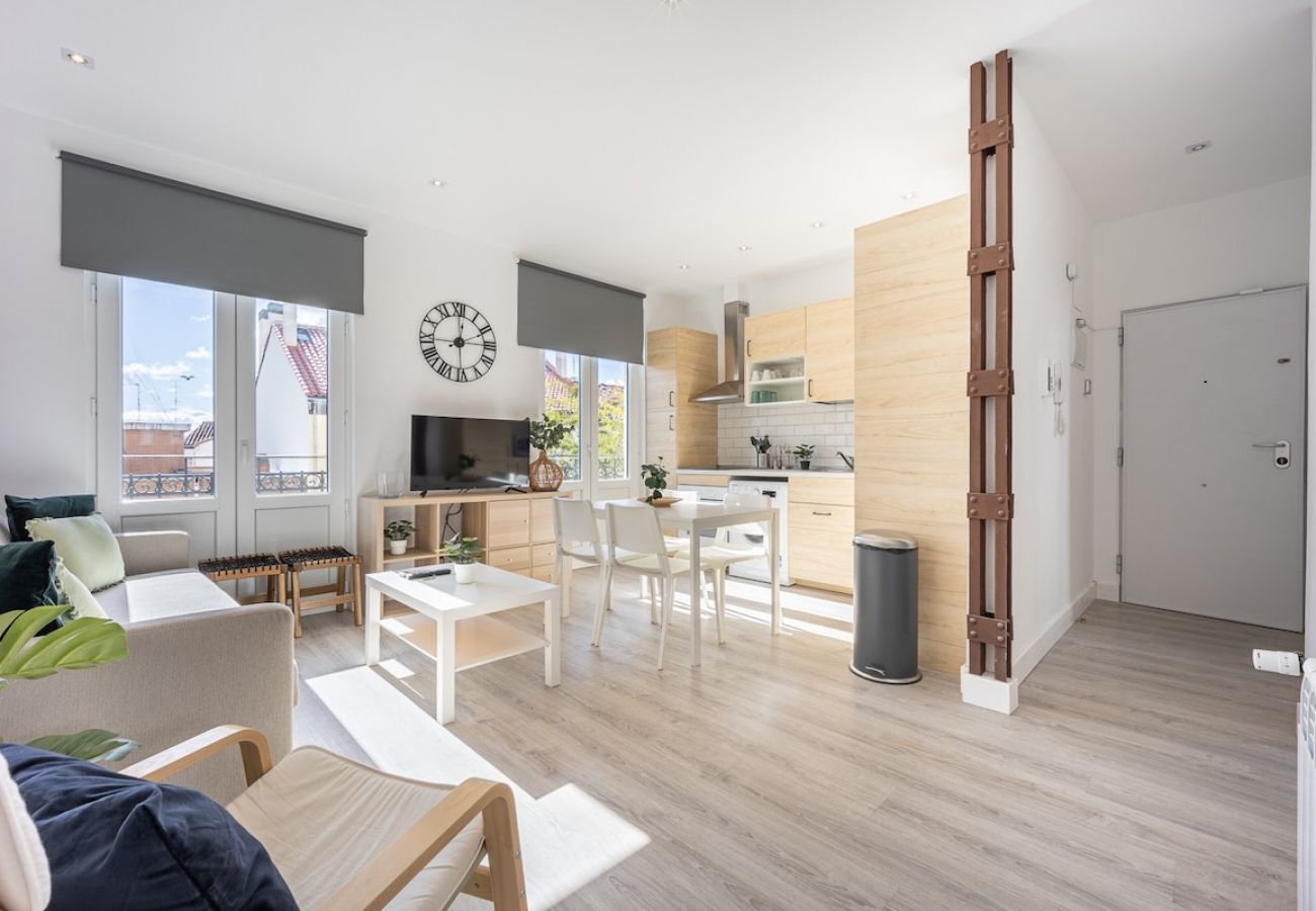 Apartment in Madrid - Magnificent Triple Apartment in Lavapiés-Atocha 