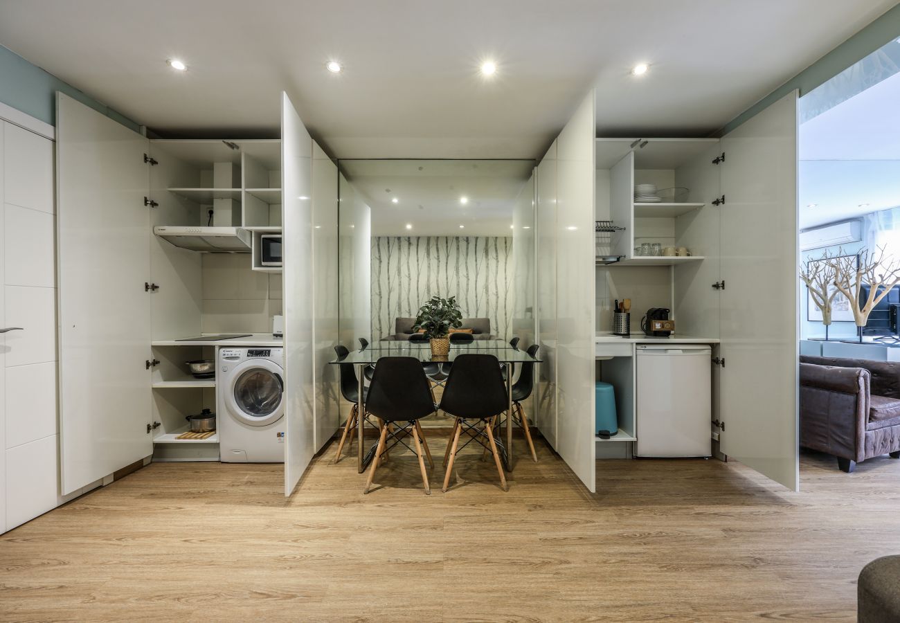 Aparthotel in Madrid - Loft Gran Via - 5º No Elevator- SB1