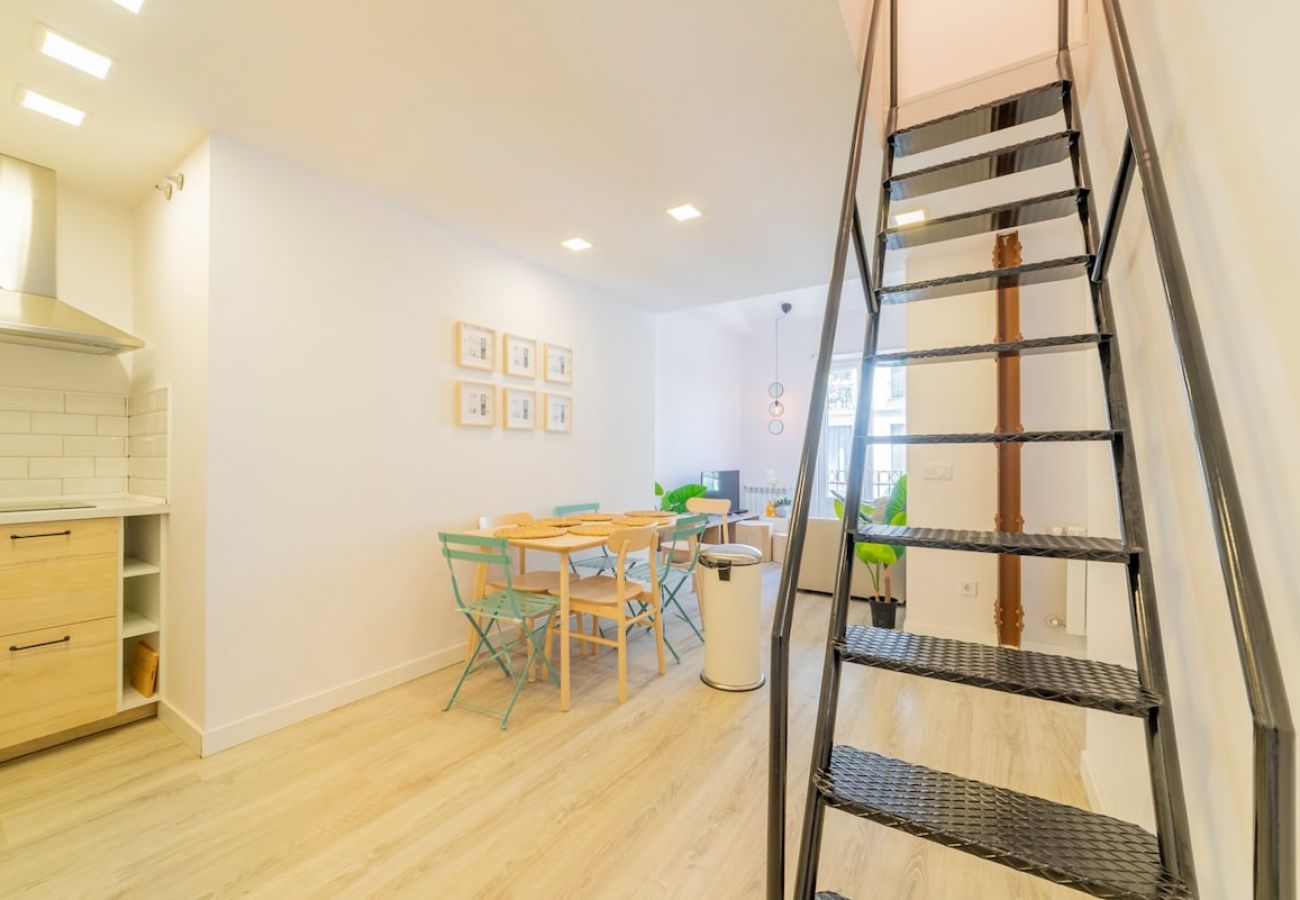 Aparthotel in Madrid - Incredible Quadruple Apartment in Atocha, 4A 
