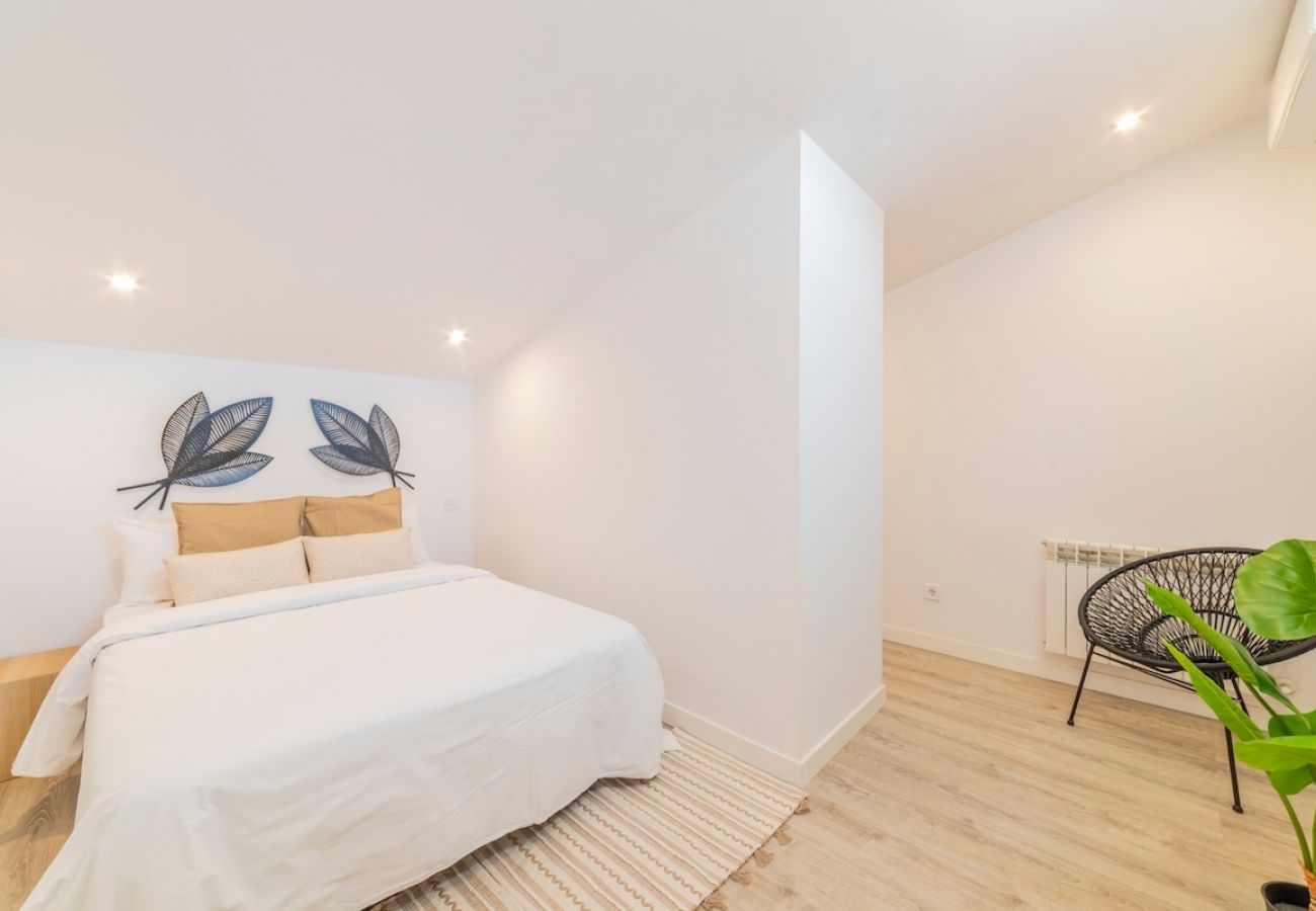 Aparthotel in Madrid - Incredible Quadruple Apartment in Atocha, 4A 