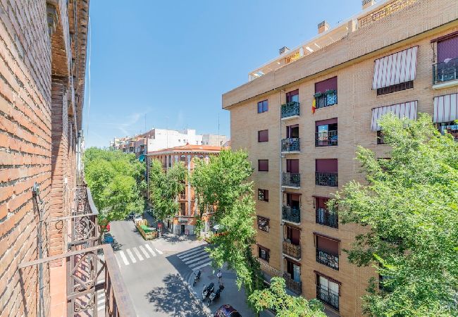 Apartment in Madrid - Incredible Quadruple Apartment in Atocha, 4C 