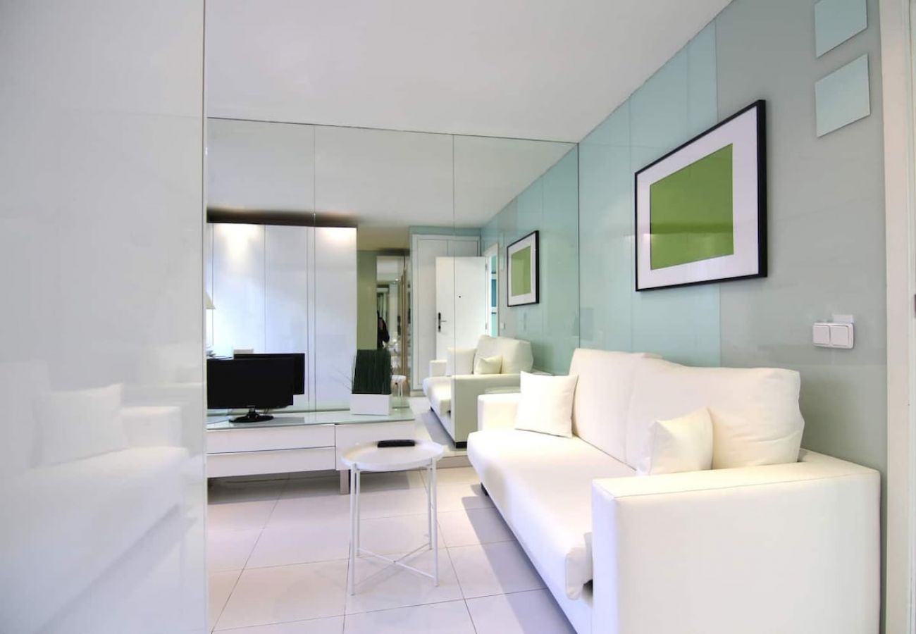 Apartment in Madrid - Loft  in the center GRAN VIA SB4 
