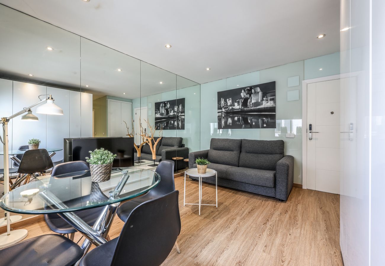 Aparthotel in Madrid - Loft in Gran Via - 5º No Elevator- SB4