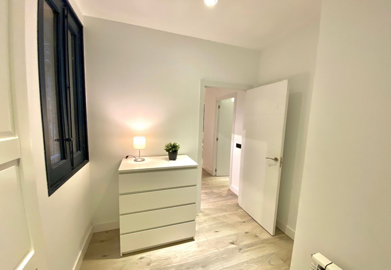 Aparthotel in Madrid - Incredible apartment in Atocha, 1C 