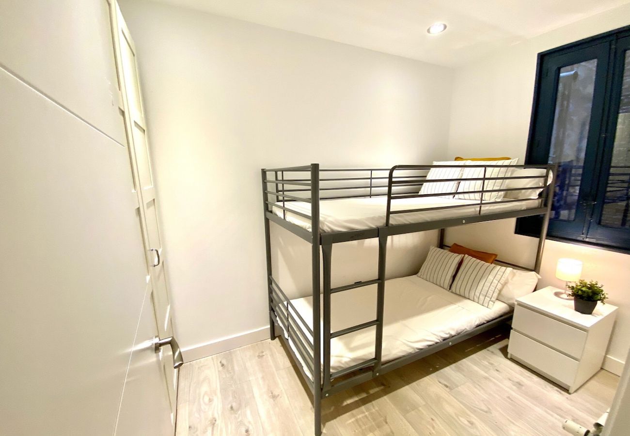 Aparthotel in Madrid - Incredible apartment in Atocha, 1C 