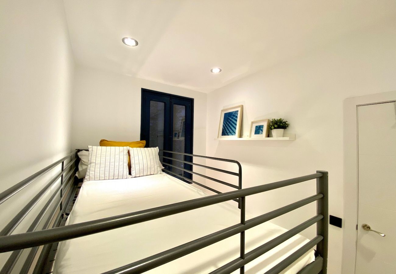 Aparthotel in Madrid - Incredible apartment in Atocha, 1C 