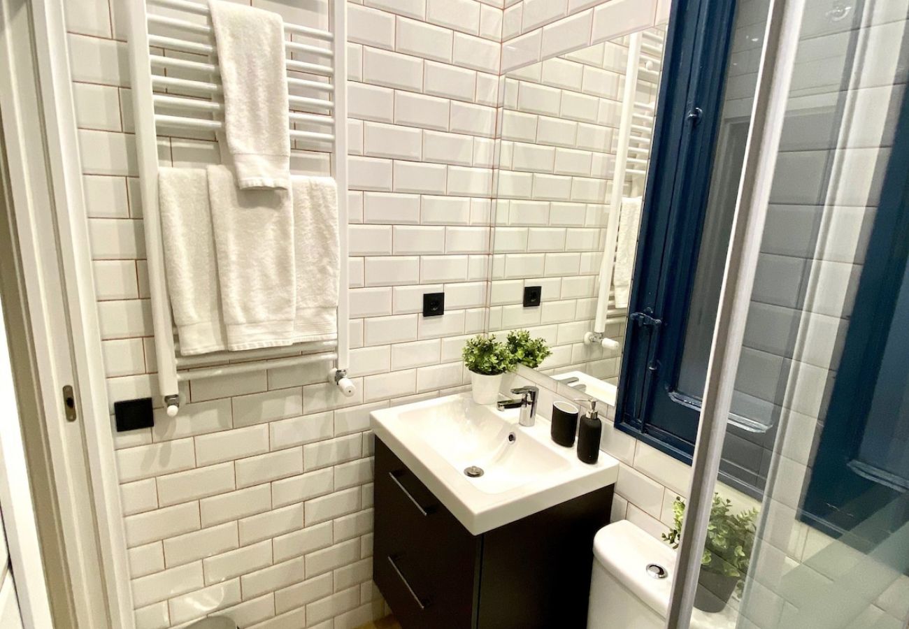 Aparthotel in Madrid - Incredible apartment in Atocha, 1C 