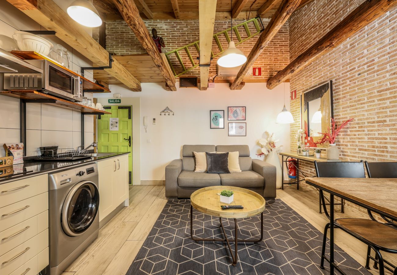 Aparthotel in Madrid - Beautiful Renovated apartment in the center 3 