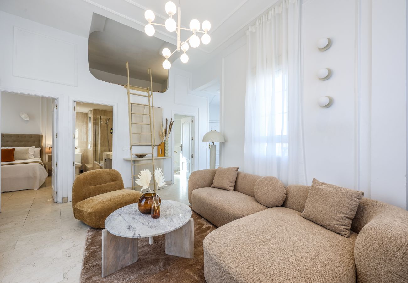 Aparthotel in Madrid - Impressive penthouse in the center of Madrid 