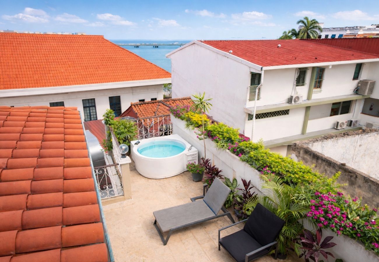 Studio in Ciudad de Panamá - Beautiful Apartment with Terrace | Casco Viejo | M3