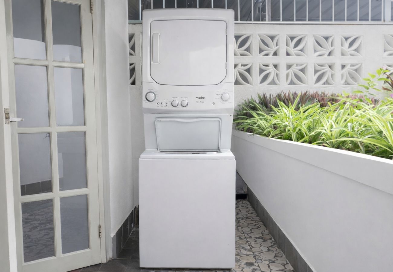 Studio in Ciudad de Panamá - Central Apartment with Terrace | Casco Viejo | M7