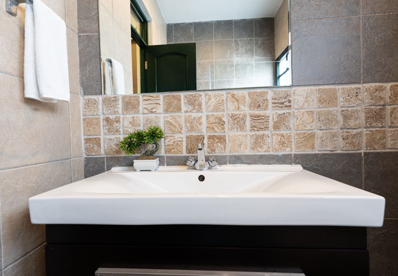 Apartment in Ciudad de Panamá - 3BR with Pool and Views of the National Theater D4