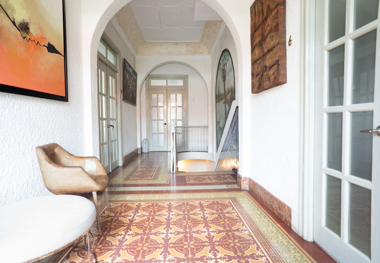 Studio in Ciudad de Panamá - Central Apartment with Balcony | Casco Viejo | M1