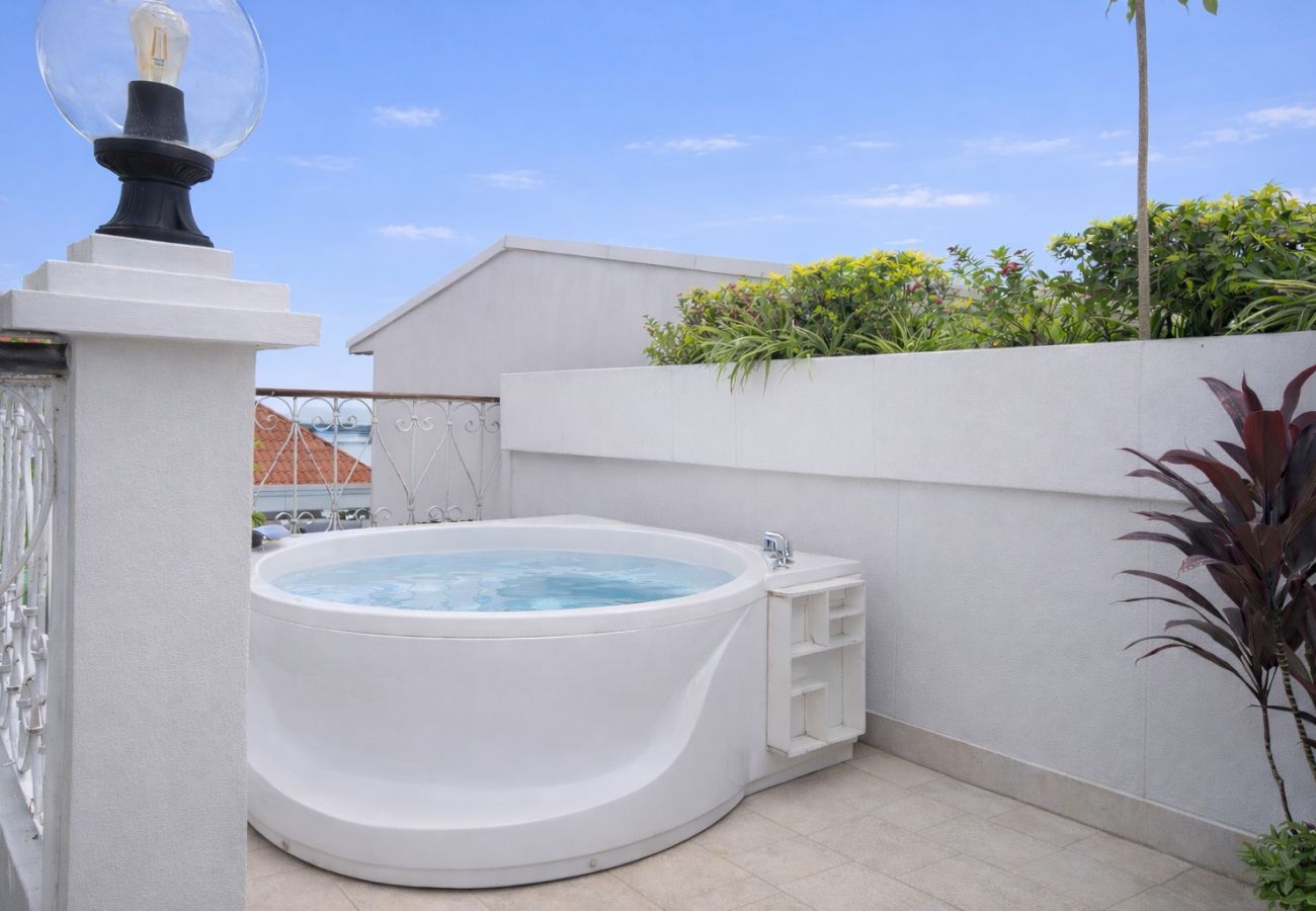 Studio in Ciudad de Panamá - Cozy Apartment with Terrace | Casco Viejo | M6