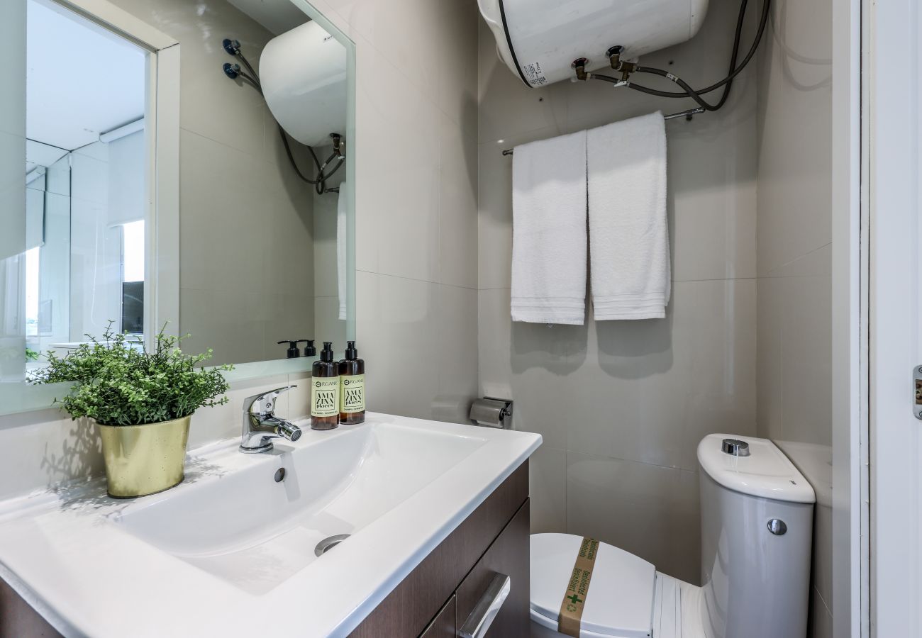 Aparthotel in Madrid - Loft in Gran Via -5º No Elevator-SB3