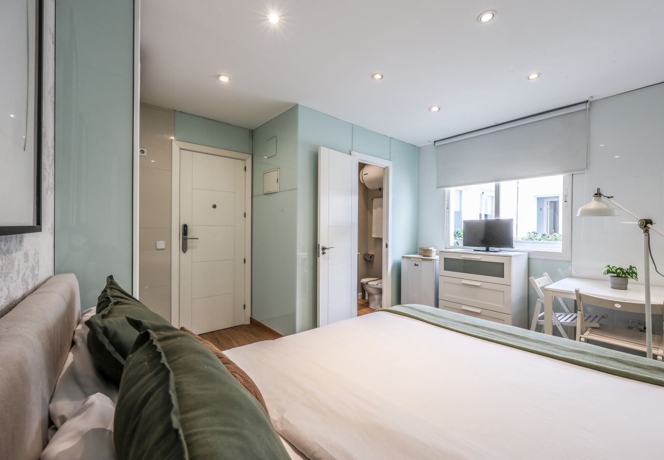 Aparthotel in Madrid - Loft in Gran Via -5º No Elevator-SB3