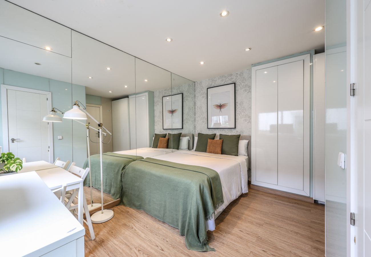 Aparthotel in Madrid - Loft in Gran Via -5º No Elevator-SB3