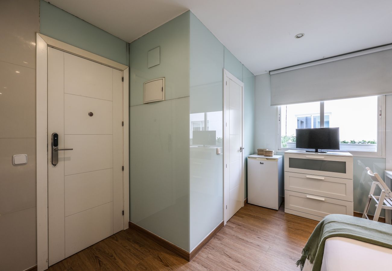 Aparthotel in Madrid - Loft in Gran Via -5º No Elevator-SB3