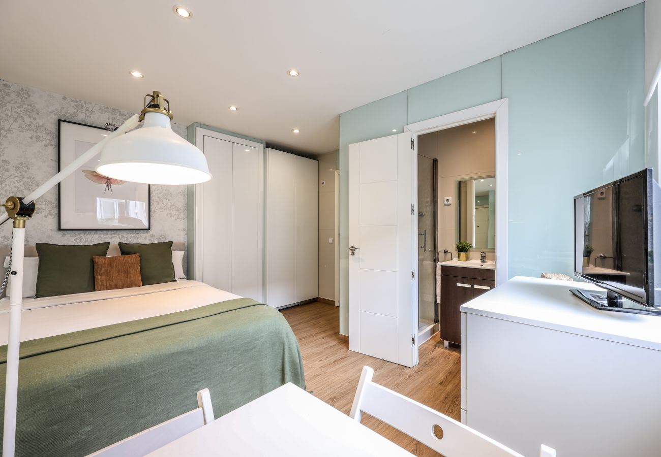 Aparthotel in Madrid - Loft in Gran Via -5º No Elevator-SB3