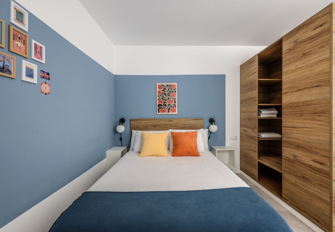 Studio in Valencia / València - New studio 5 minutes walking to beach 1B