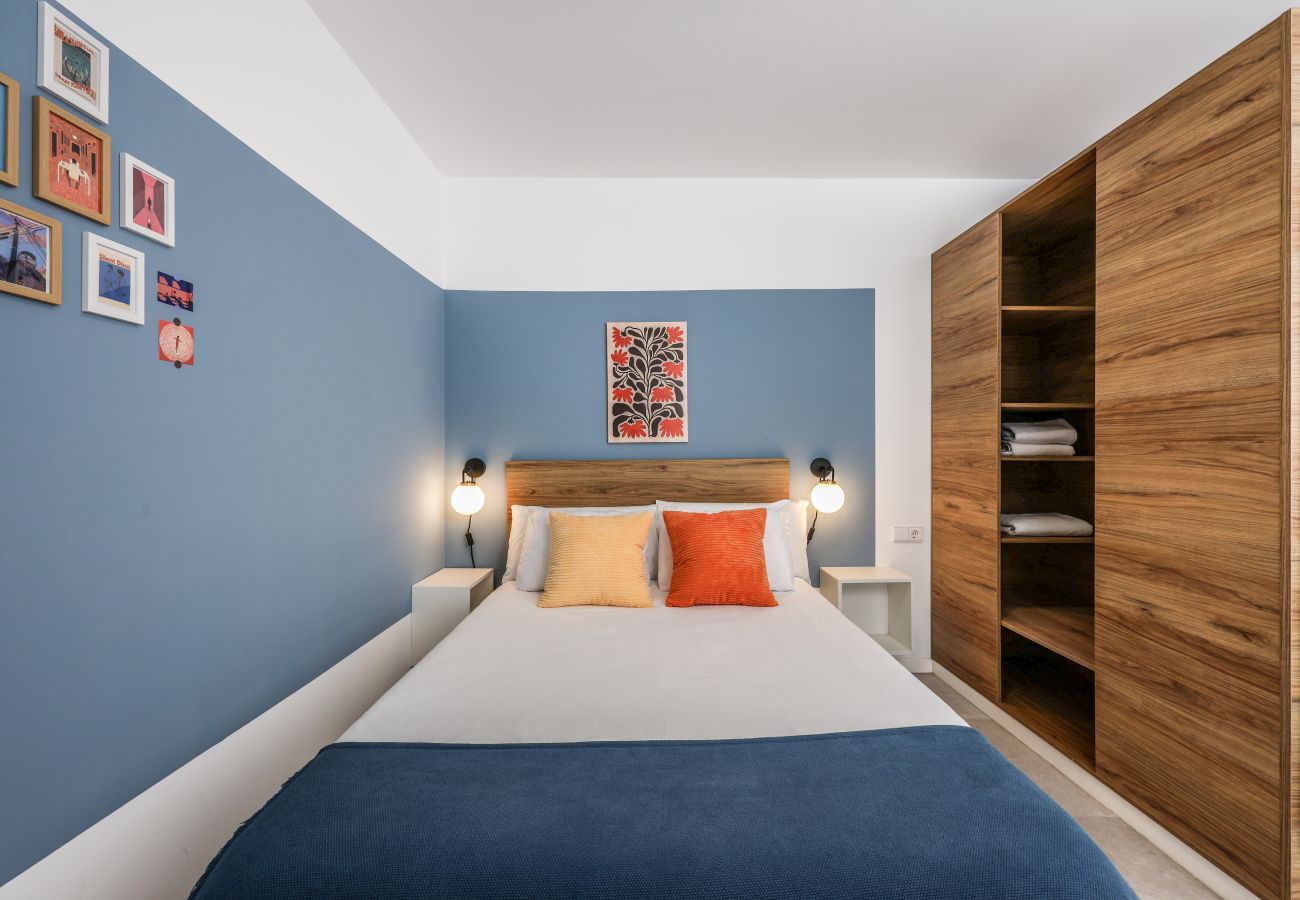 Studio in Valencia / València - New studio 5 minutes walking to beach 1B