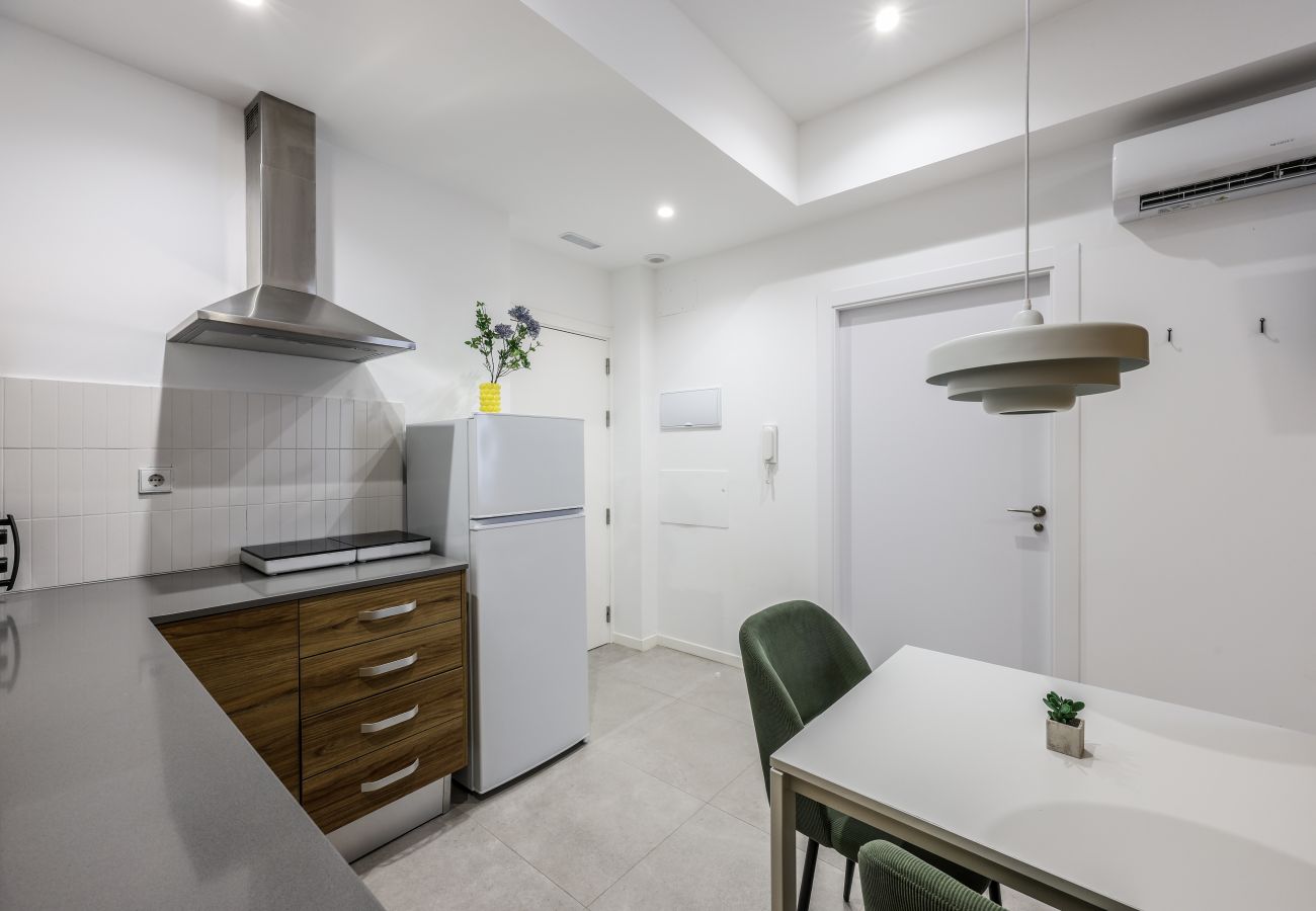 Studio in Valencia / València - NEW Studio near to the beach 2C