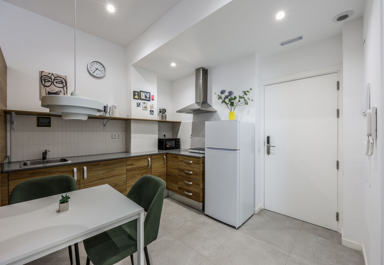 Studio in Valencia / València - NEW Studio near to the beach 2C
