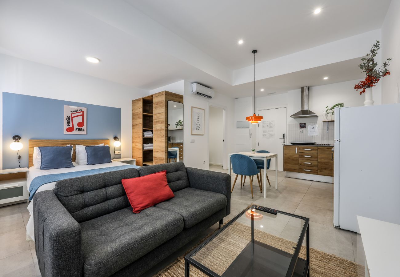 Studio in Valencia / València - NEW studio near to the beach 3B