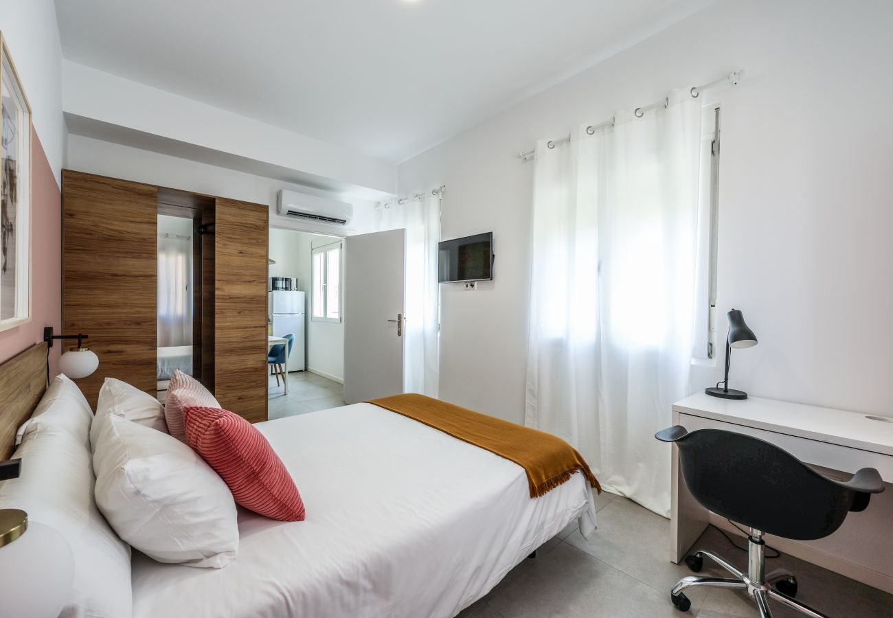 Apartment in Valencia / València -  Cozy Apartment 5 Minutes from the Beach 3A