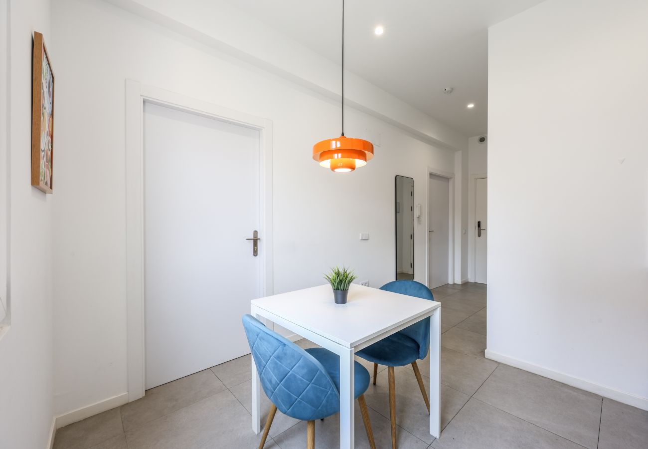 Apartment in Valencia / València -  Cozy Apartment 5 Minutes from the Beach 3A