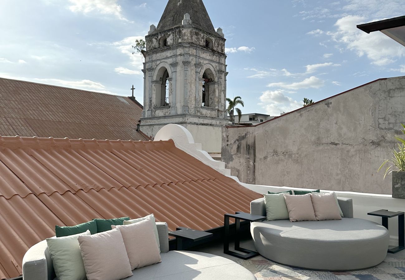 Studio in Ciudad de Panamá - Design studio with pool, rooftop and colonial patio Mari2