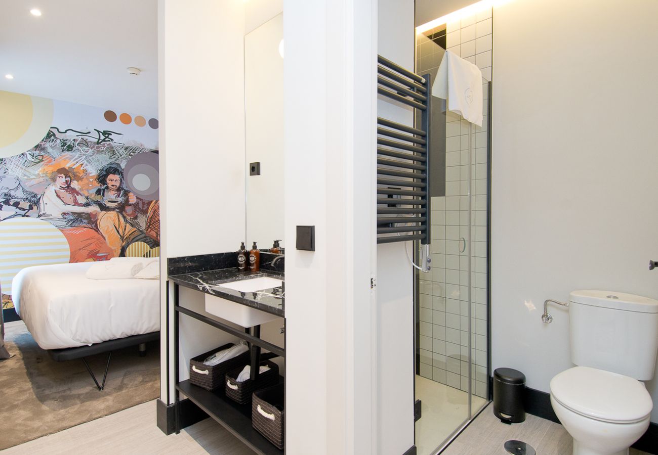 Apartment in Madrid - Unique Design Suite in Barrio de las Letras A3I