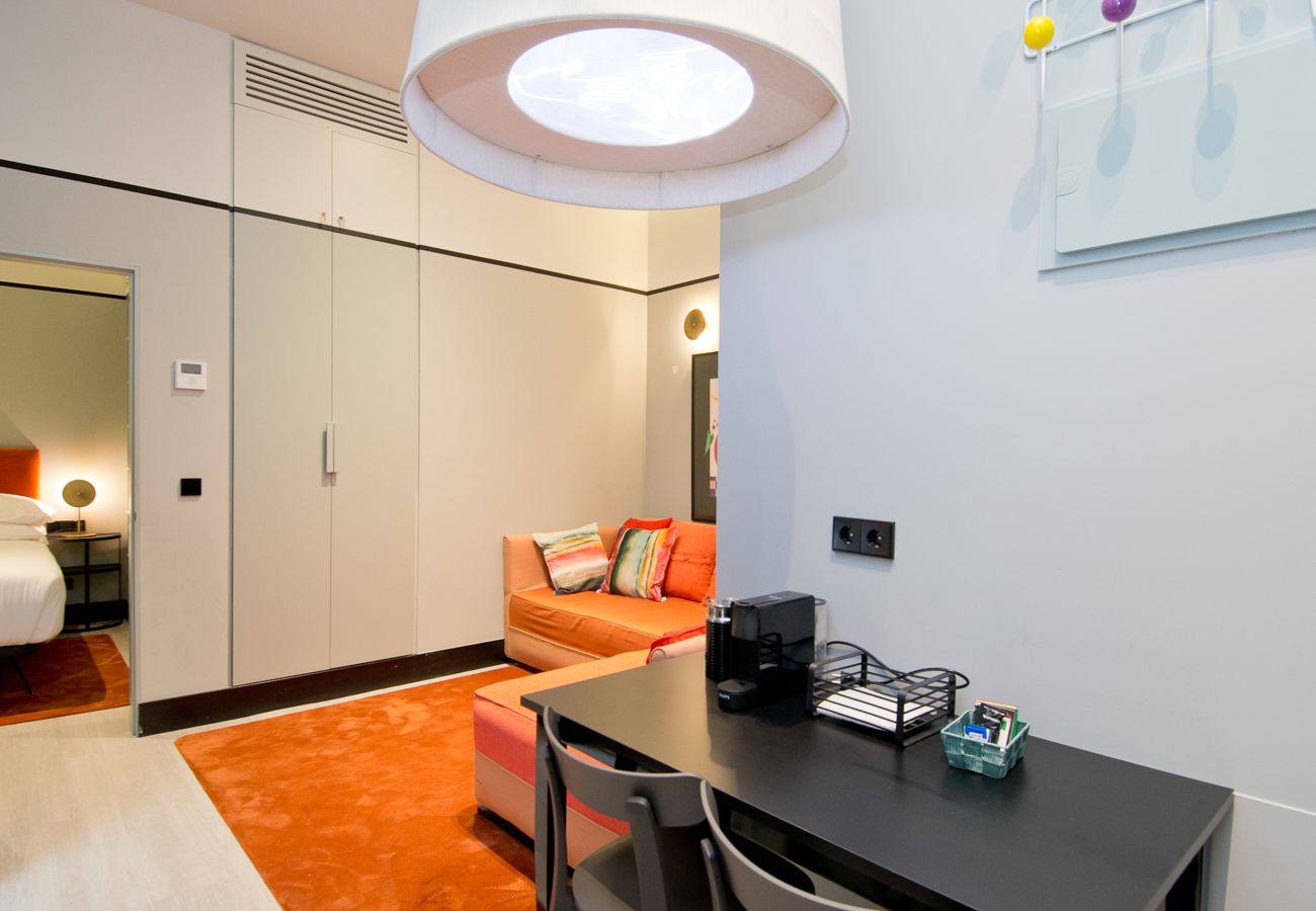 Apartment in Madrid - Design Apartment in Barrio Las Letras A02I