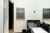 Aparthotel in Madrid - Design Apartment in Barrio Las Letras A02I