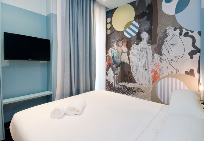 Aparthotel in Madrid - Design Apartment in Barrio de las Letras A1I