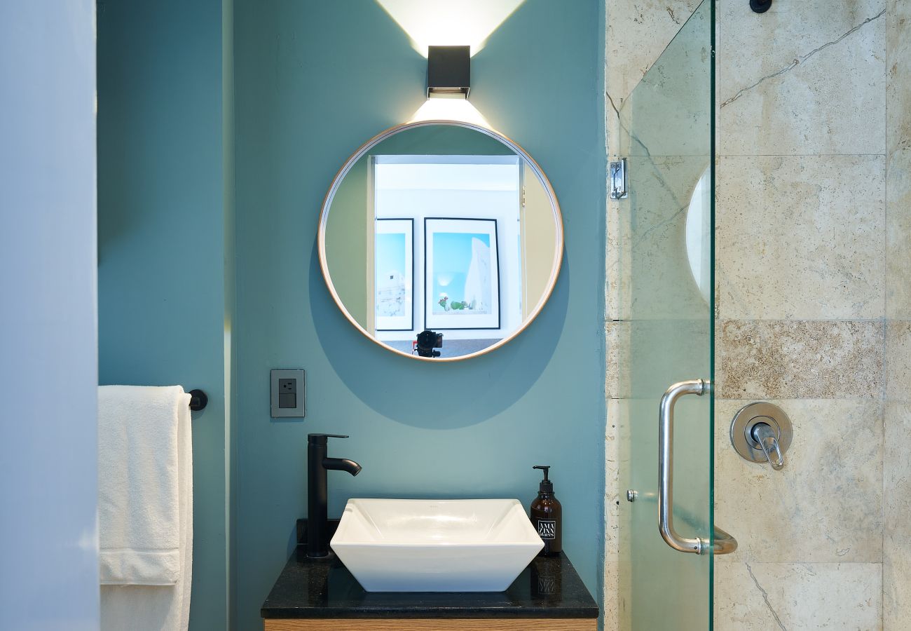Rent by room in Ciudad de México - Design room with private bathroom La Condesa C15