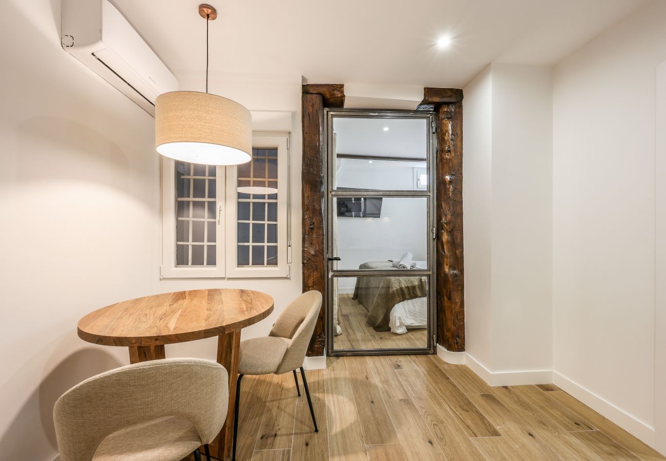 Apartment in Madrid - Modern 1bedroom  apartment - citycenter SOL (P1A)