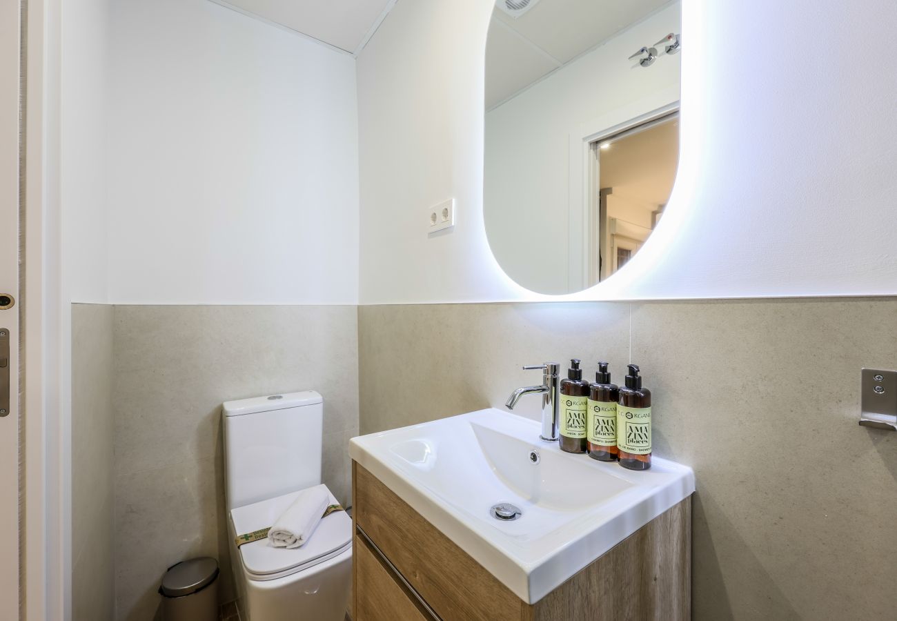 Apartment in Madrid - Modern 1bedroom  apartment - citycenter SOL (P1A)