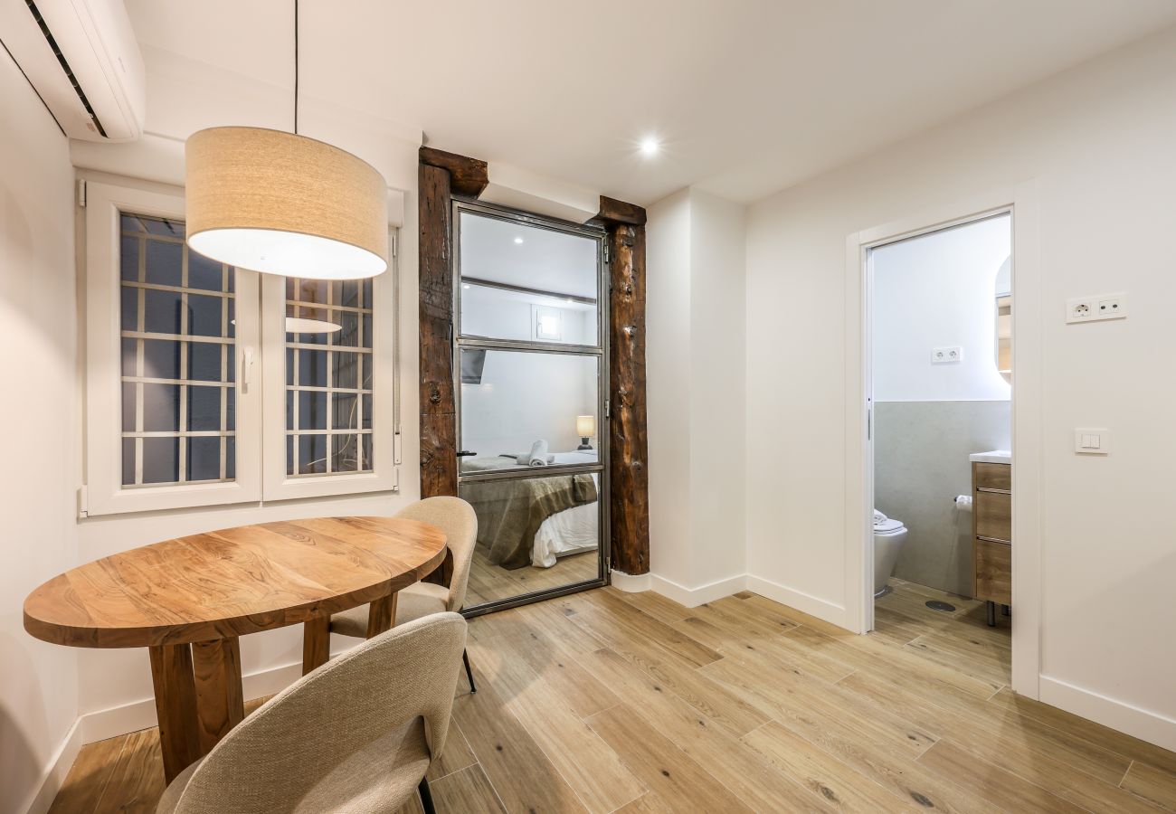 Apartment in Madrid - Modern 1bedroom  apartment - citycenter SOL (P1A)