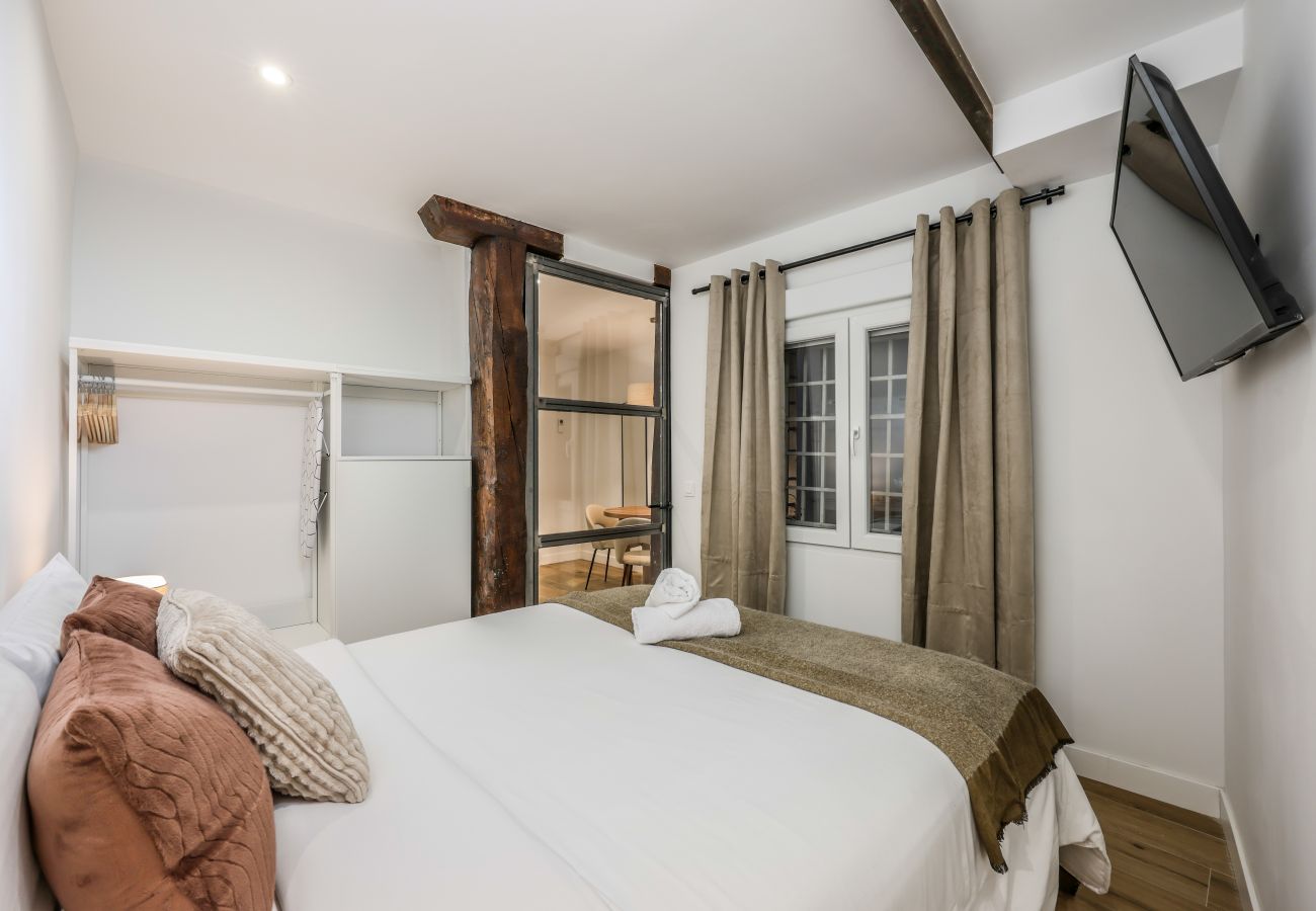 Apartment in Madrid - Modern 1bedroom  apartment - citycenter SOL (P1A)