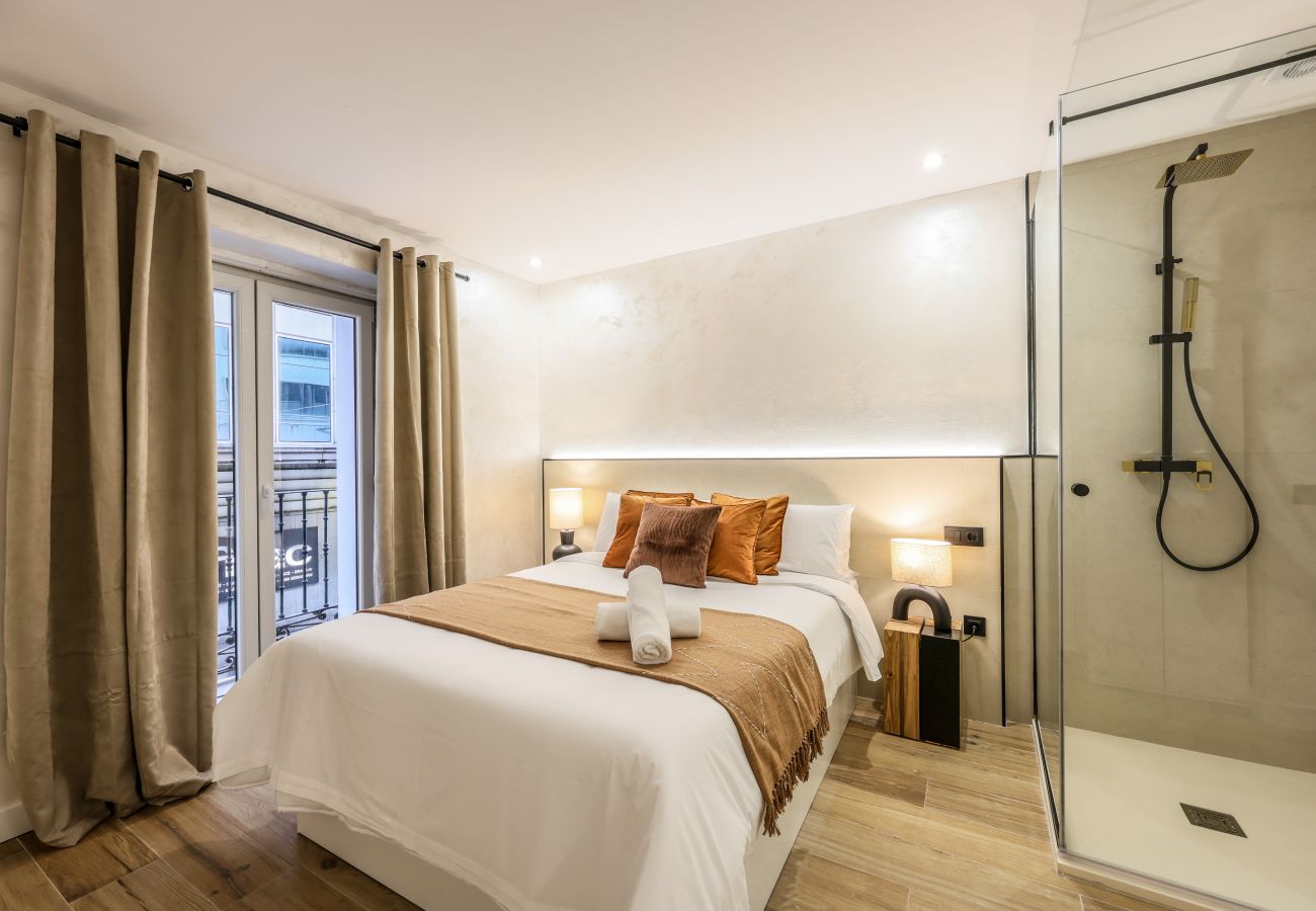 Studio in Madrid - NEW loft one step away from SOL (P1B)