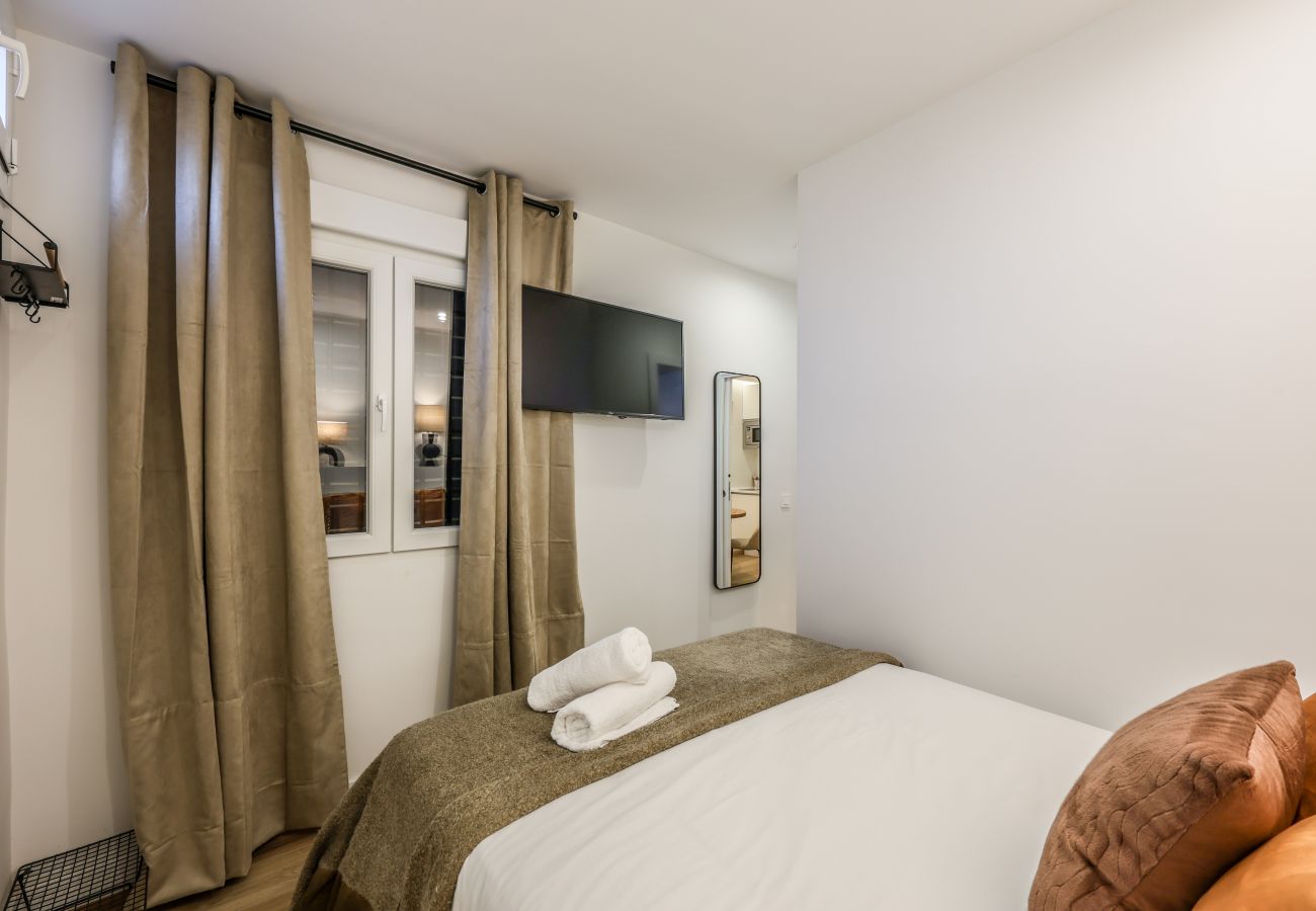 Apartment in Madrid - Cozy 2bedroom apartment Madrid centre (P1D)