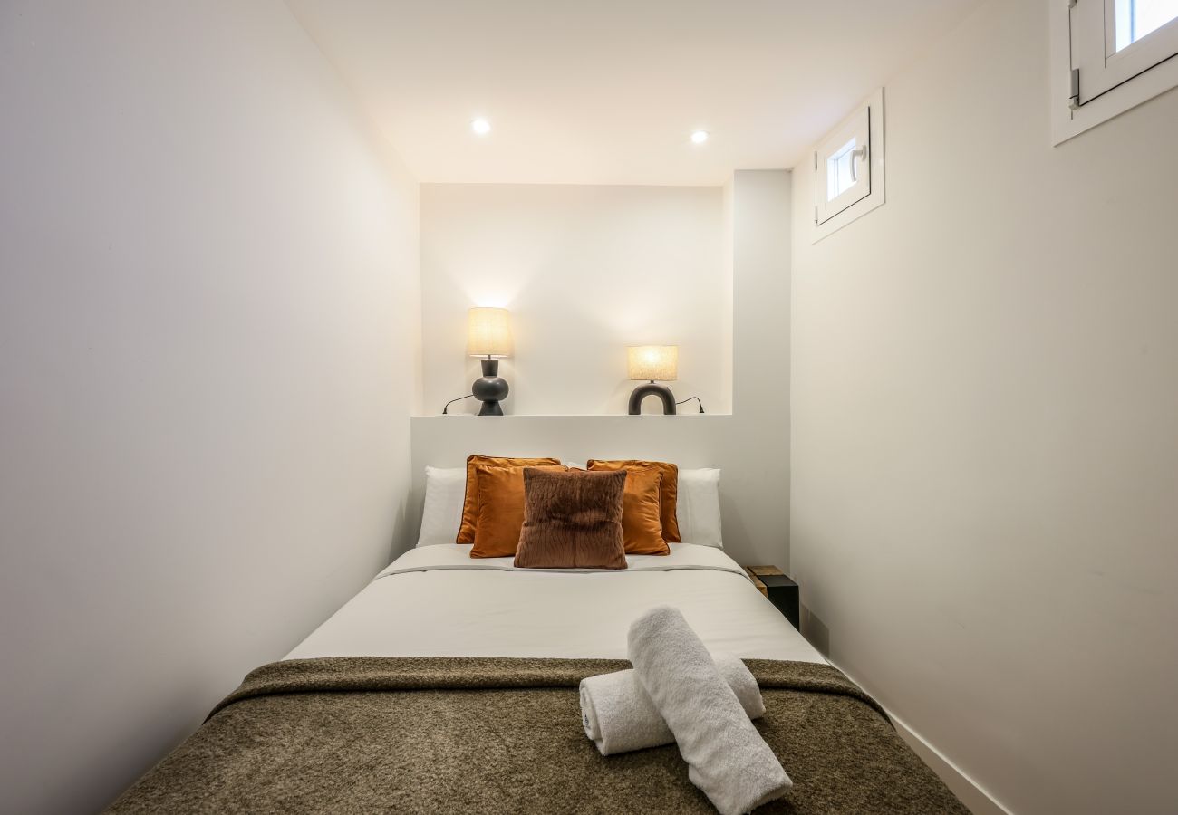 Apartment in Madrid - Cozy 2bedroom apartment Madrid centre (P1D)