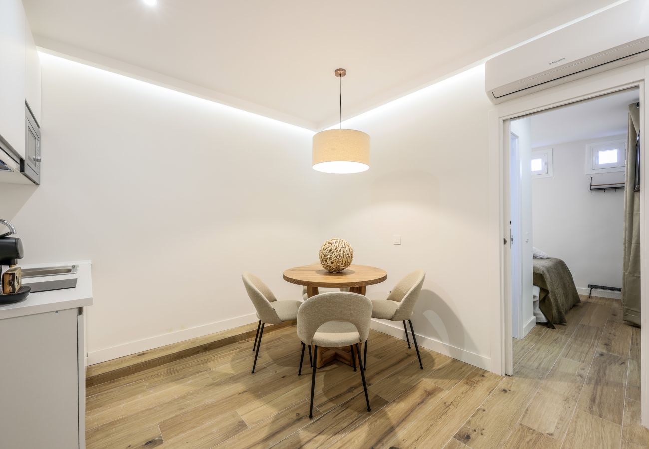 Apartment in Madrid - Cozy 2bedroom apartment Madrid centre (P1D)