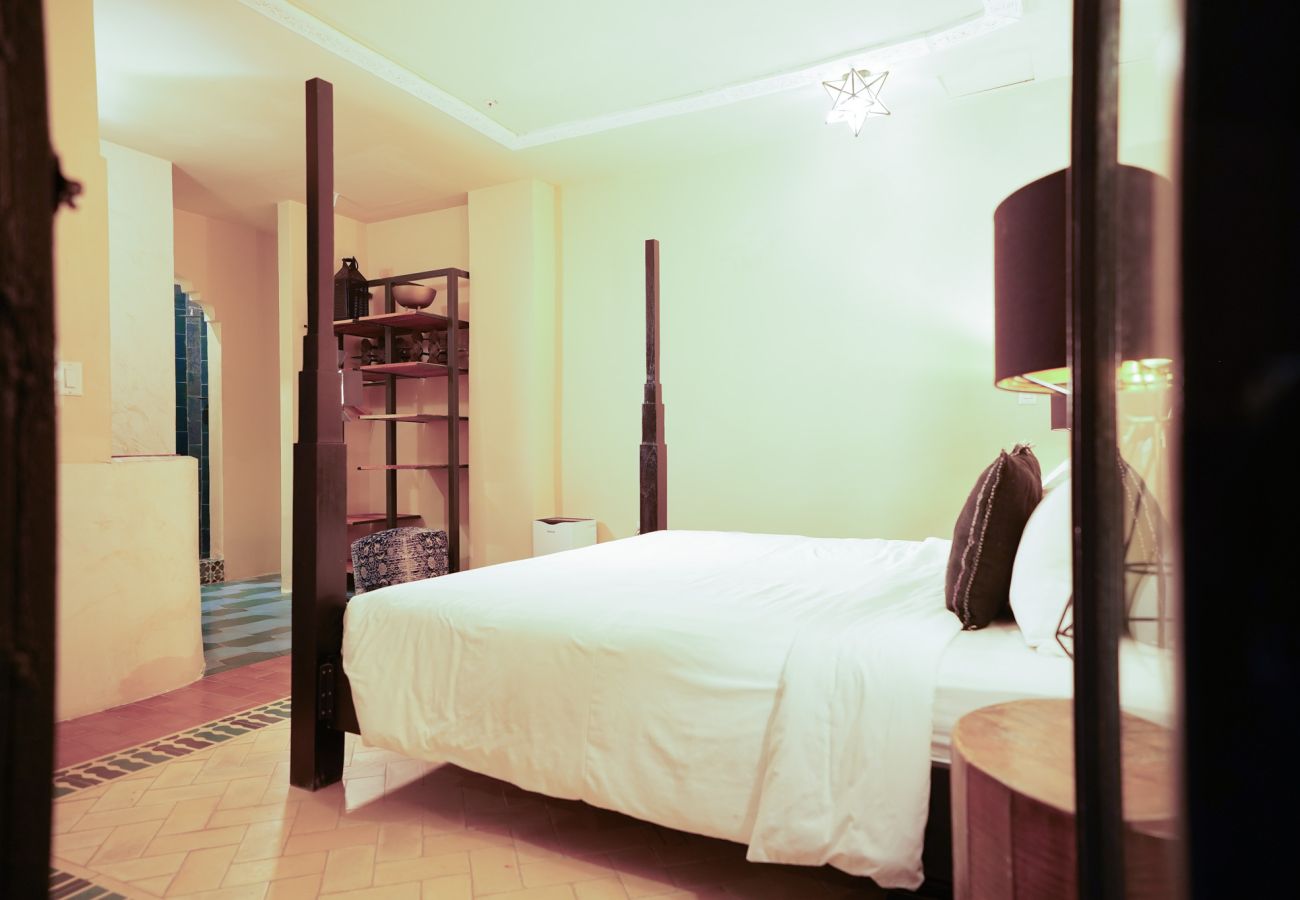 Rent by room in Ciudad de Panamá - Moroccan House - Private Pool - Location - Rooftop M1