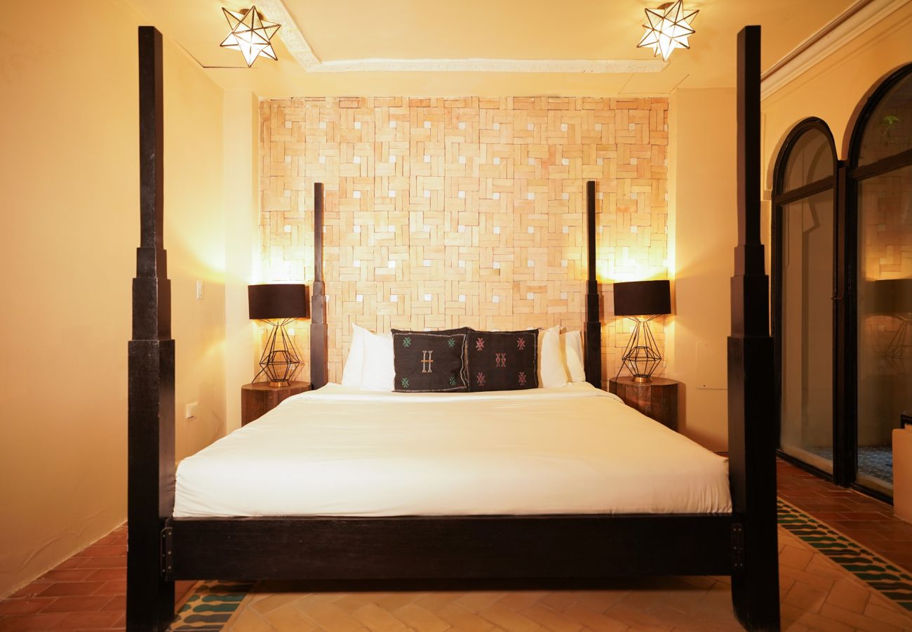 Rent by room in Ciudad de Panamá - Moroccan House - Private Pool - Location - Rooftop M1